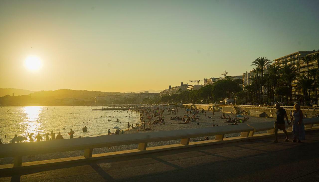 Blvd De La Croisette 82A, Cannes, La Reale Екстер'єр фото